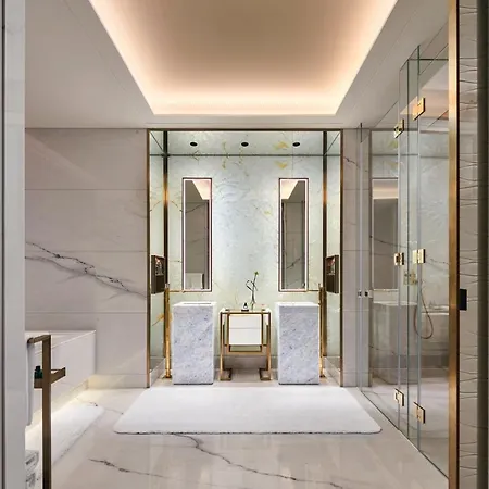 J Hotel, Shanghai Tower - Above All Else, Overlooking The Bund Exterior photo