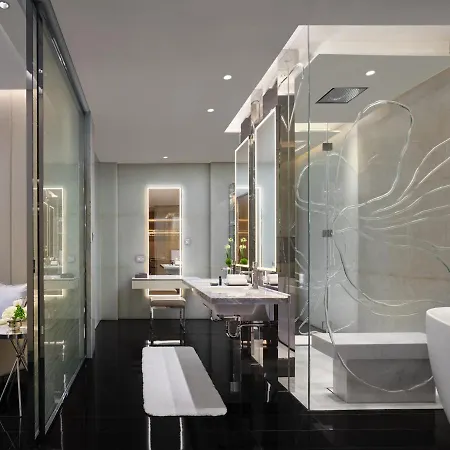 J Hotel, Shanghai Tower - Above All Else, Overlooking The Bund Exterior photo